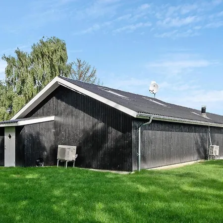 Awesome Home In Rodby With Wifi Rødby
